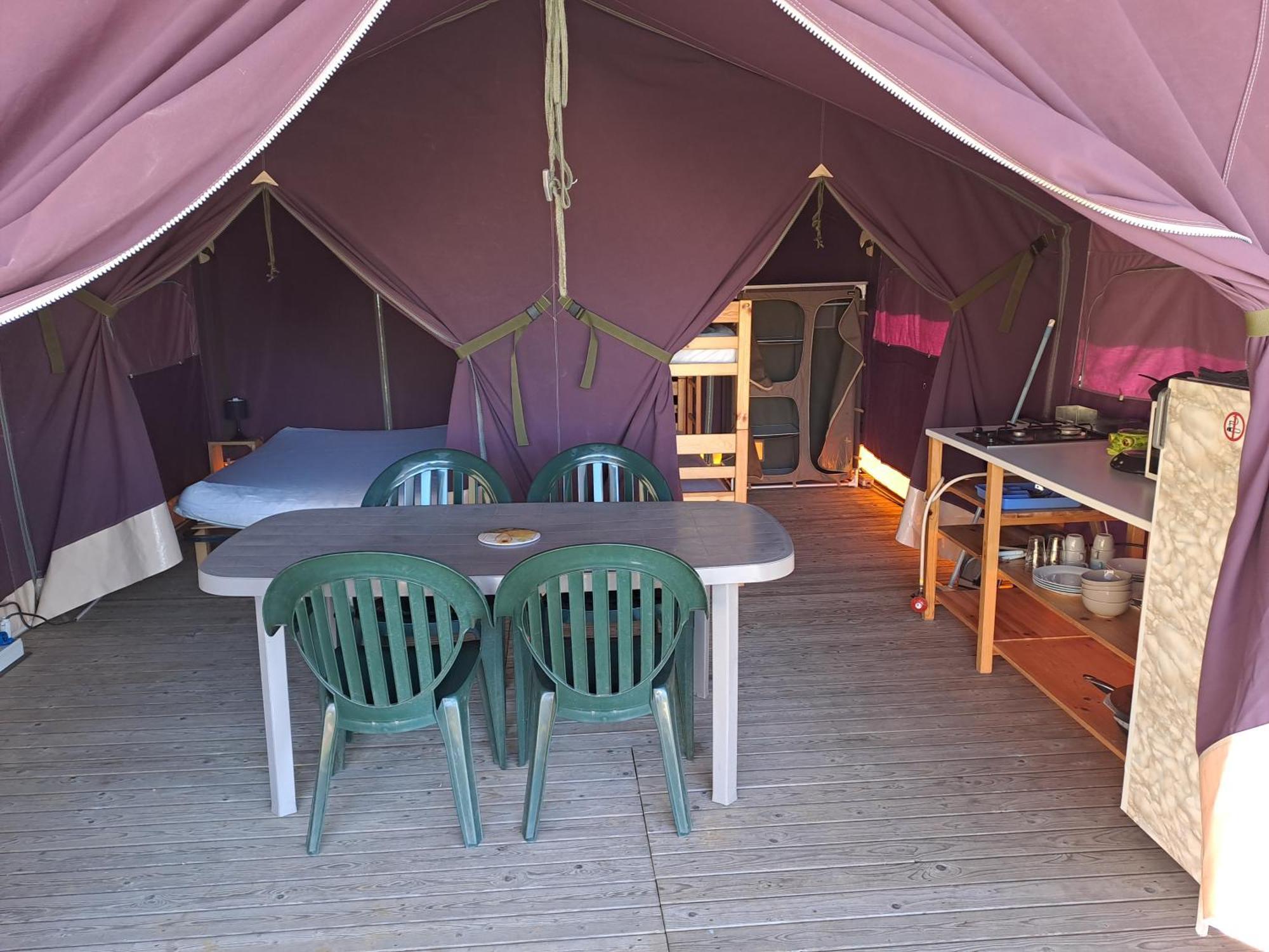 Camping Le Bois Jahan Brunelles Eksteriør bilde